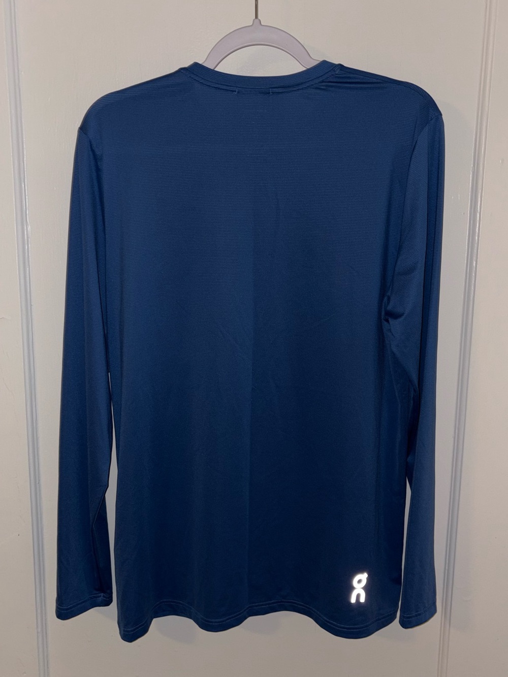 Core Long Tee - Picture 2 of 3